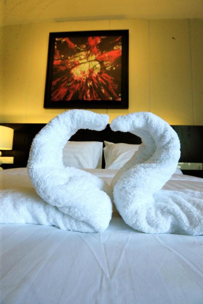VI Boutique Hotel Kuala Selangor Ngoại thất bức ảnh